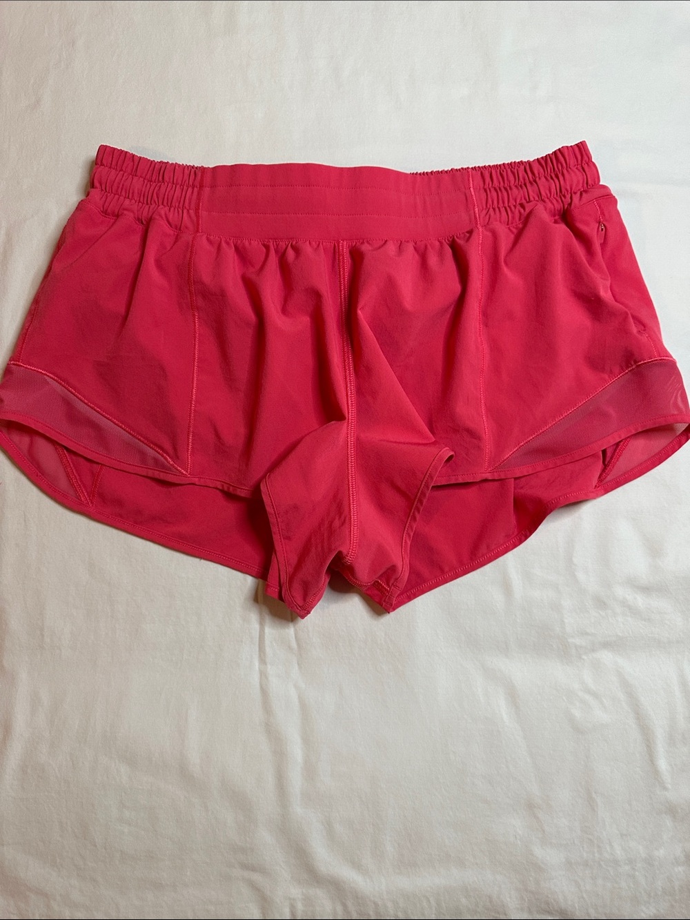 Lululemon Hotty Hot Low-Rise Lined Short 2.5" Size 10